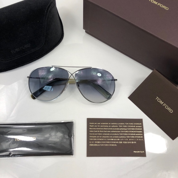 New TOM FORD Eva Grey Oversized Aviator Sunglasses - Picture 2 of 16
